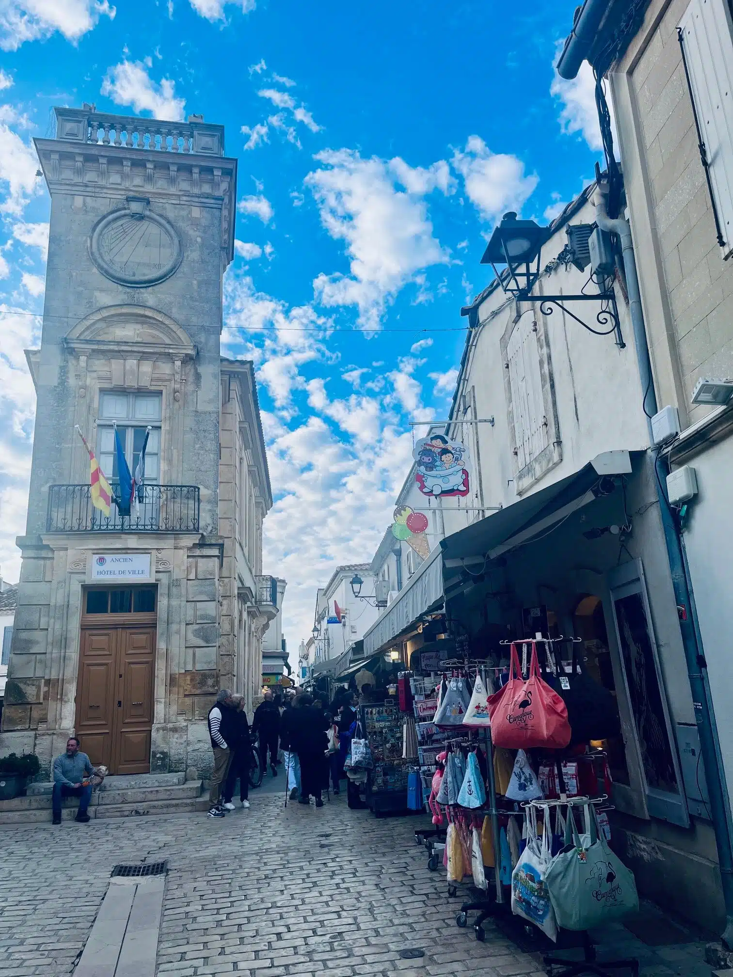 Centre Ville Saintes Maries de la Mer Camargue Tourisme